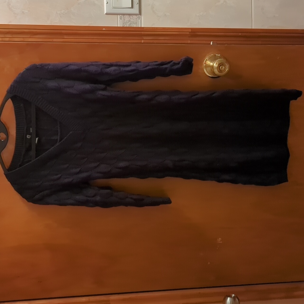 Bench dress - Picture 9 of 10